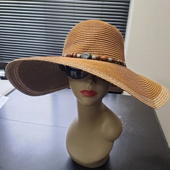 Som-Her Floppy Beaded Poolside/Beach Hat    Size M - Picture 1 of 6